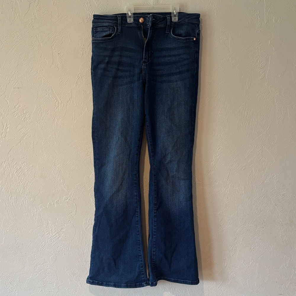 Guess women’s dark blue boot cut jeans